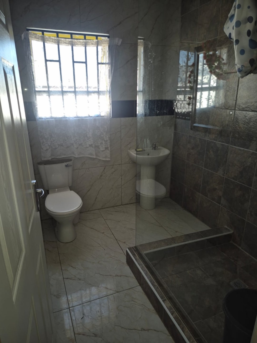 4 Bedroom Property for Sale in Rowallan Park Eastern Cape
